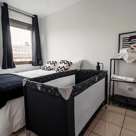 Gare Avec Parking Apartamento